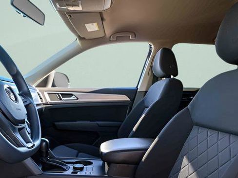 Used 2018 Volkswagen Atlas S image 9