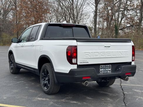Certified 2025 Honda Ridgeline Black Edition image 6