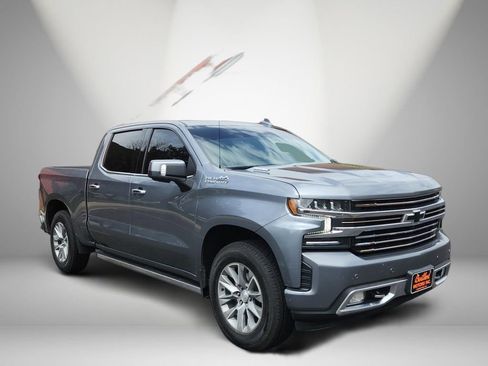 Used 2021 Chevrolet Silverado 1500 High Country w/ Technology Package AWD/4WD image 1