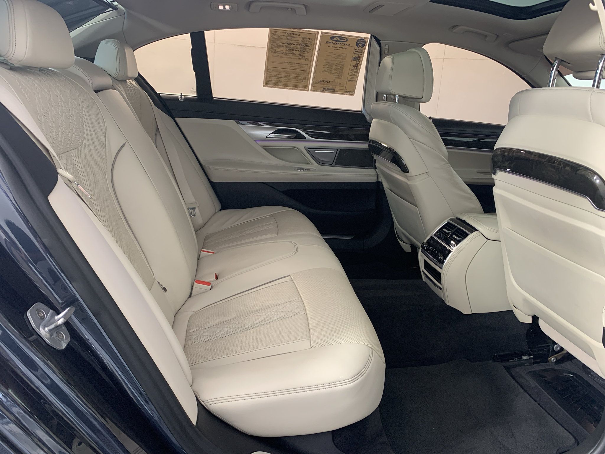 Used 2019 BMW 740i xDrive w/ Executive Package AWD/4WD image 37