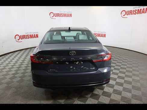 Used 2026 Toyota Camry XLE image 9