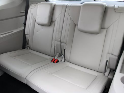 Used 2019 Volkswagen Atlas SEL image 24