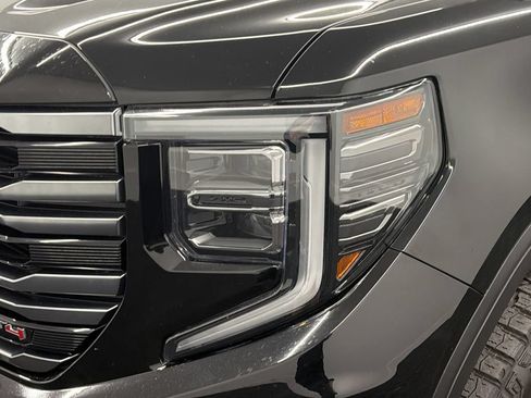 Used 2026 GMC Sierra 1500 AT4 w/ AT4 Premium Package AWD/4WD image 11