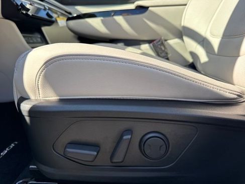 New 2026 Hyundai Tucson Limited image 12