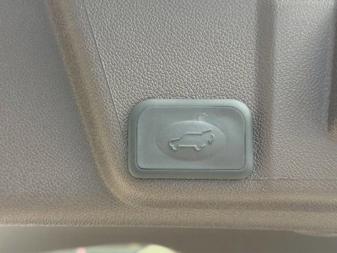 Used 2017 Buick Enclave Premium w/ Experience Buick Package image 15