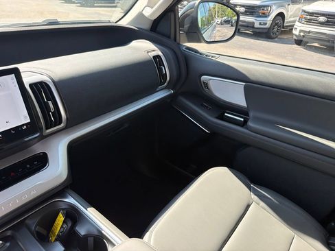 New 2027 Ford Expedition Max Active RWD image 20