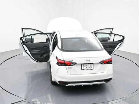 New 2025 Nissan Versa SV w/ Trunk Package image 22