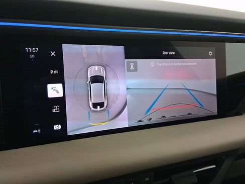 Used 2026 Porsche Macan image 27