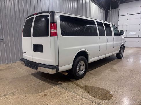 Used 2019 Chevrolet Express 3500 LT w/ LT Preferred Equipment Group image 8