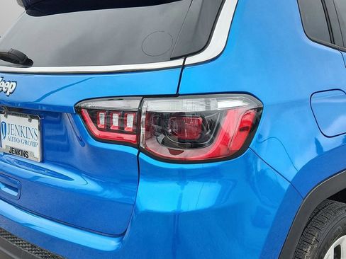 Used 2024 Jeep Compass Sport image 6