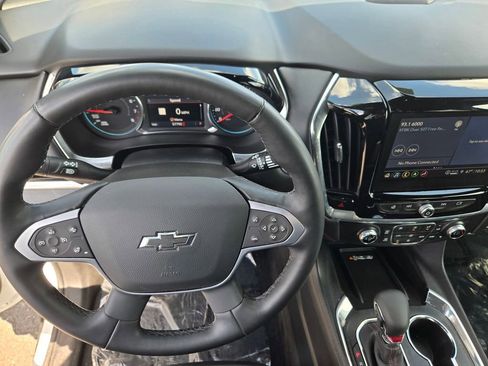 Used 2023 Chevrolet Traverse RS w/ LPO, Floor Liner Package AWD/4WD image 20