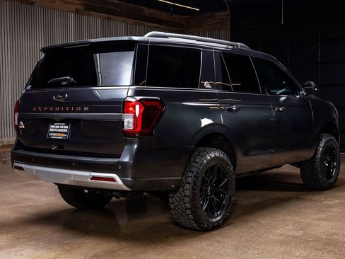 Used 2024 Ford Expedition Timberline image 10
