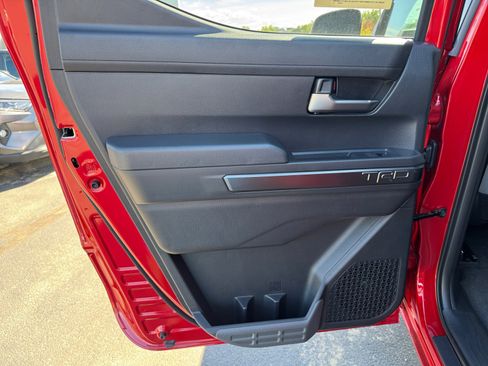 New 2025 Toyota Tacoma TRD Off-Road image 25