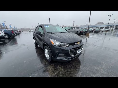 Certified 2022 Chevrolet Trax LS w/ Tint and Cruise Package image 2