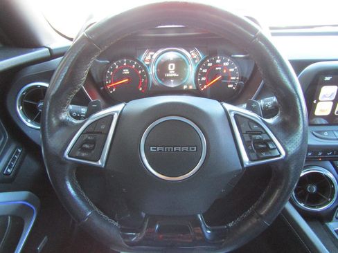 Used 2016 Chevrolet Camaro LT image 15