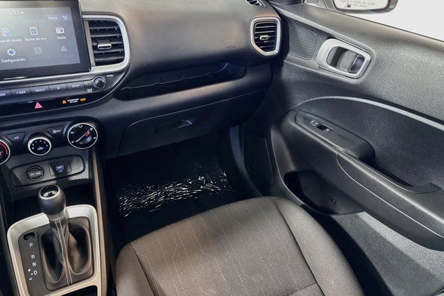 Used 2020 Hyundai Venue SE FWD image 21