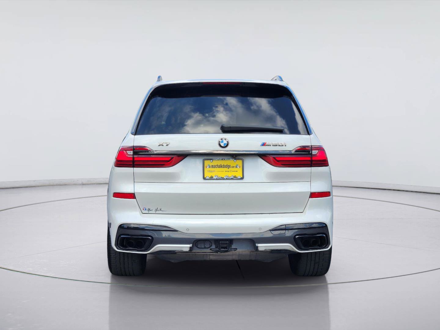Used 2022 BMW X7 M50i w/ Executive Package AWD/4WD image 6