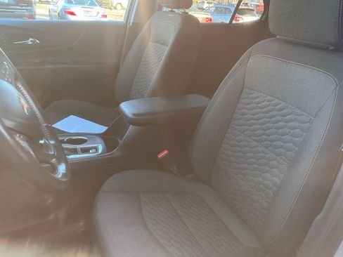Used 2021 Chevrolet Equinox LT image 11