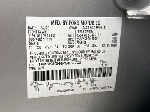 Used 2023 Ford Explorer XLT w/ Equipment Group 202A AWD/4WD image 24