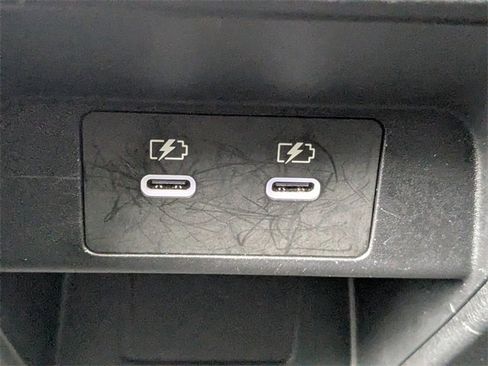 Used 2025 Mitsubishi Outlander SE image 20