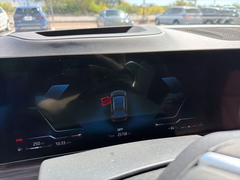 Certified 2024 BMW X7 xDrive40i image 6