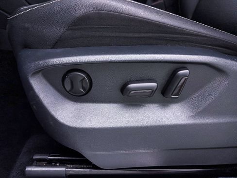 Used 2021 Volkswagen Tiguan SE R-Line FWD image 20
