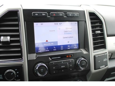 Used 2020 Ford F350 Lariat w/ Lariat Value Package AWD/4WD image 8