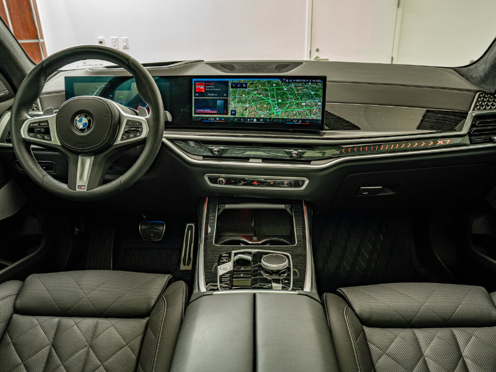 Used 2025 BMW X7 xDrive40i w/ M Sport Package AWD/4WD image 27