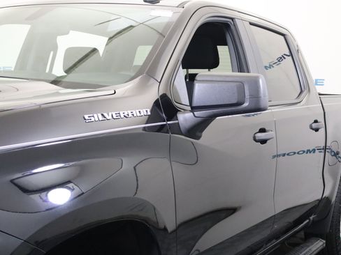 Used 2021 Chevrolet Silverado 1500 Custom image 13