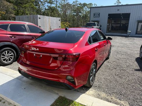 Used 2024 Kia Forte LXS FWD image 4