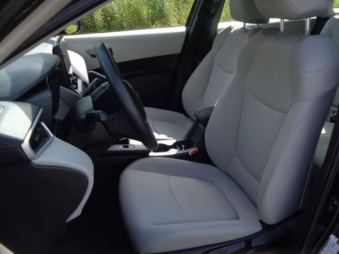 Used 2026 Toyota Corolla Cross L AWD/4WD image 16