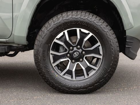 Certified 2023 Toyota Tacoma TRD Sport AWD/4WD image 4