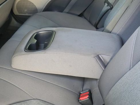 Used 2022 Toyota Camry LE FWD image 10
