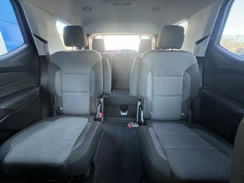 Used 2020 Chevrolet Traverse LT w/ Driver Confidence II Package image 36