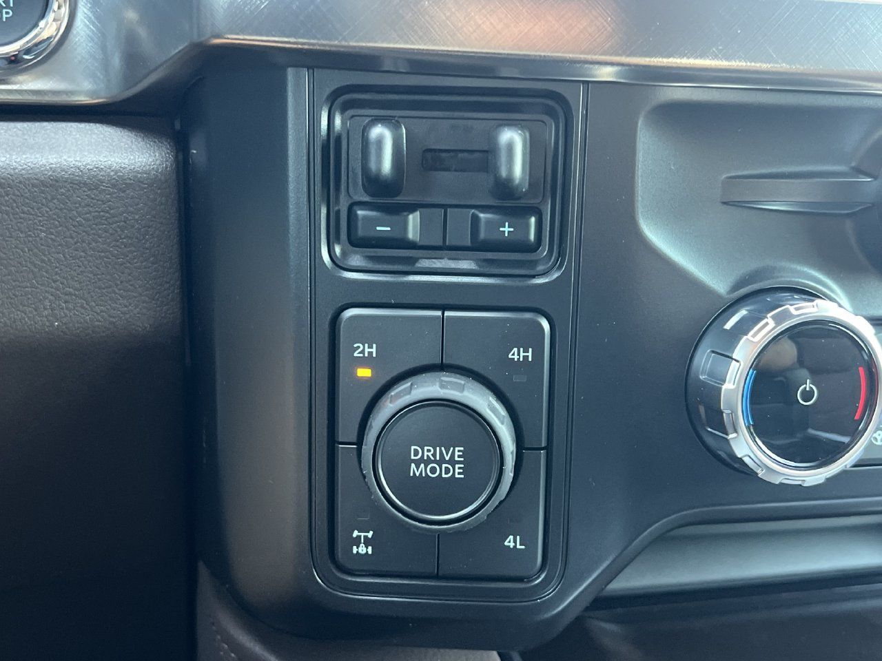 New 2027 Ford F250 4x4 Crew Cab Super Duty image 8