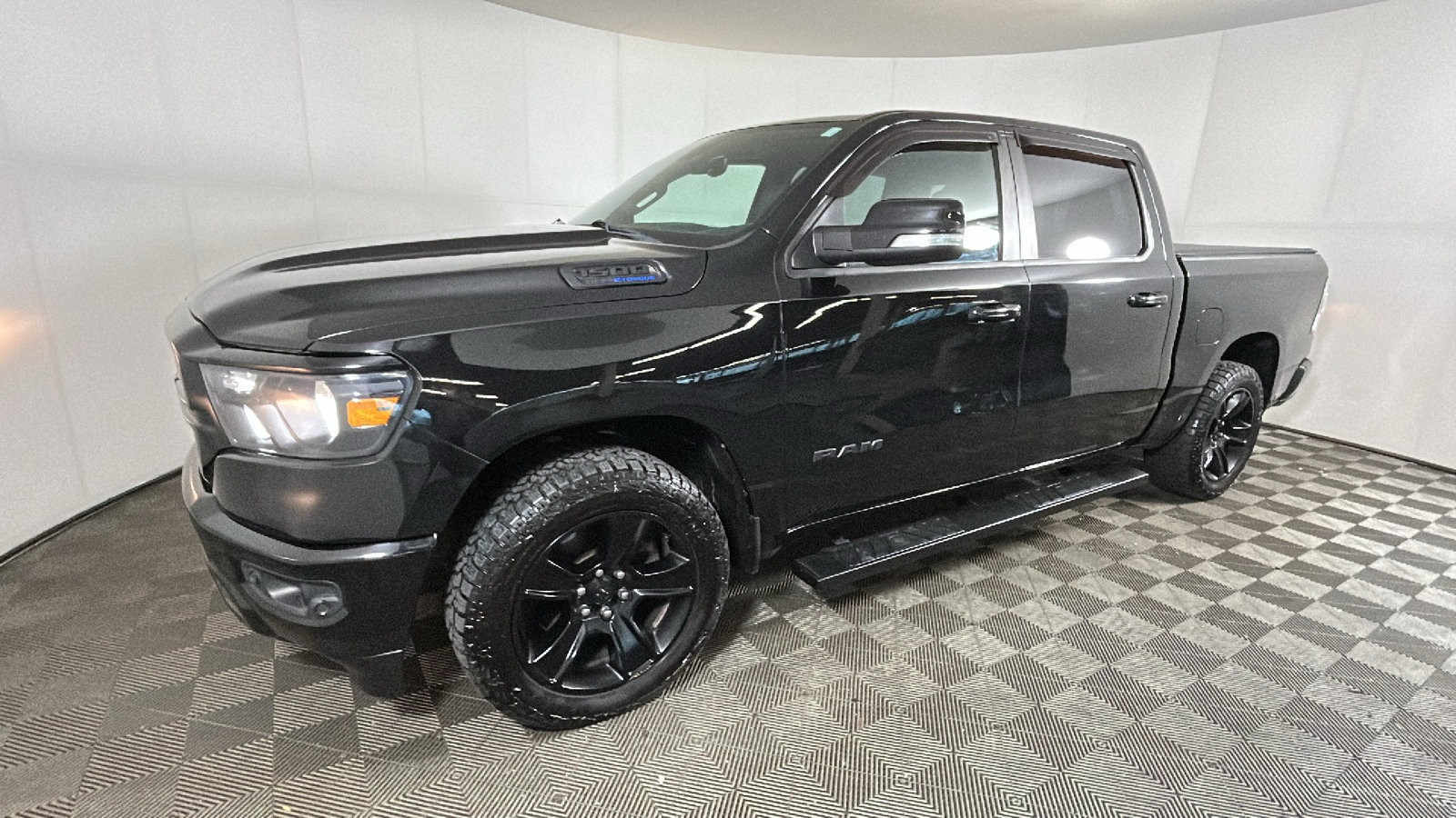 Used 2021 RAM 1500 Big Horn AWD/4WD image 8
