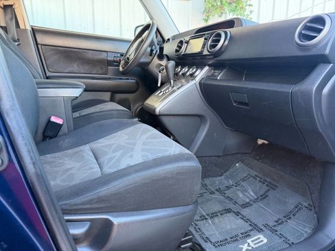 Used 2014 Scion xB Base 4dr Wagon 4A image 15