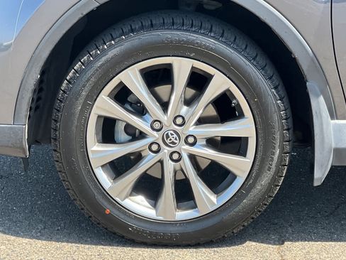 Used 2017 Toyota RAV4 Limited AWD/4WD image 31