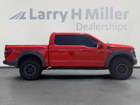 Certified 2022 Ford F150 Raptor w/ Raptor 37 Performance Package AWD/4WD image 6
