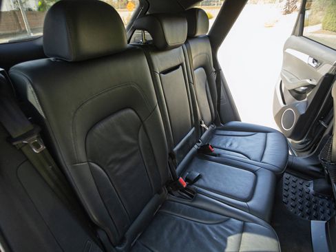 Used 2012 Audi Q5 3.2 Premium Plus image 19