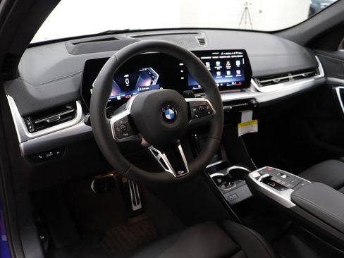 Used 2025 BMW X2 xDrive28i w/ Technology Package image 2