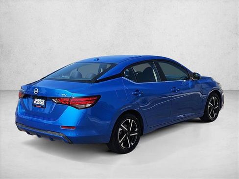 Used 2024 Nissan Sentra SV FWD image 5