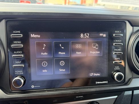Used 2022 Toyota Tacoma SR RWD image 26