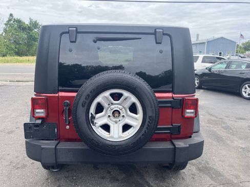 Used 2013 Jeep Wrangler Sport w/ Connectivity Group AWD/4WD image 8