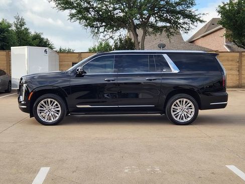 Used 2025 Cadillac Escalade ESV Premium Luxury w/ LPO, Floor Liner Package AWD/4WD image 12