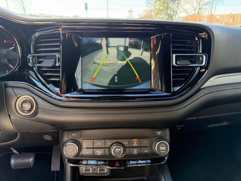 Used 2021 Dodge Durango SXT image 16