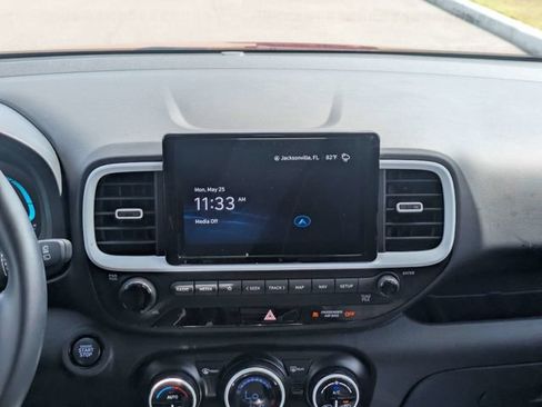 Used 2023 Hyundai Venue Limited w/ Cargo Package FWD image 17