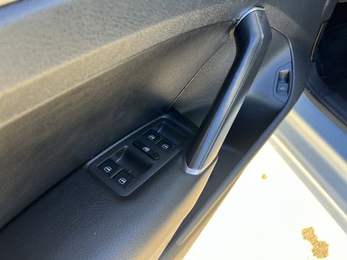 Used 2020 Volkswagen Passat 2.0T SE image 14