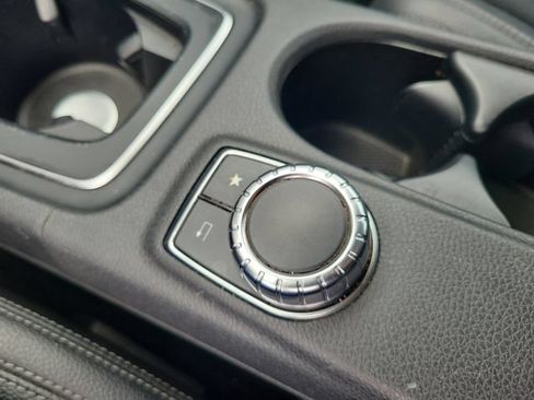 Used 2019 Mercedes-Benz CLA 250 4MATIC image 24