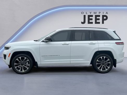 New 2025 Jeep Grand Cherokee Overland w/ Adv Protech Group III image 2